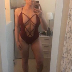 NWOT PrettyLittleThing criss cross bodysuit